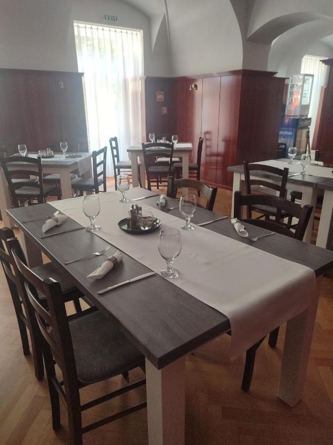 Park Hotel Nagyatád المظهر الخارجي الصورة